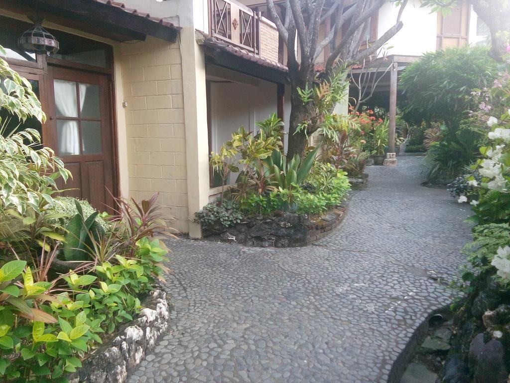Gazebo Beach Hotel Sanur Zewnętrze zdjęcie